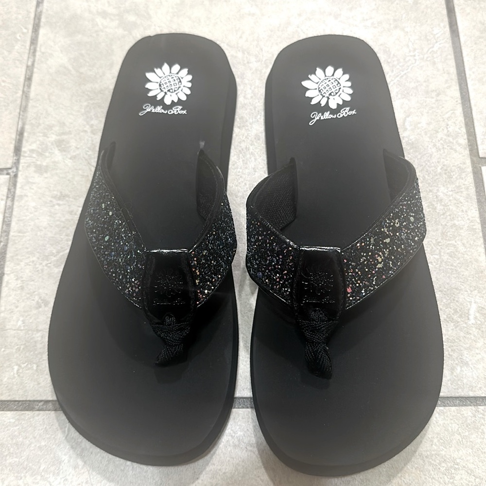 Yellow Box- Feliks Flip Flop